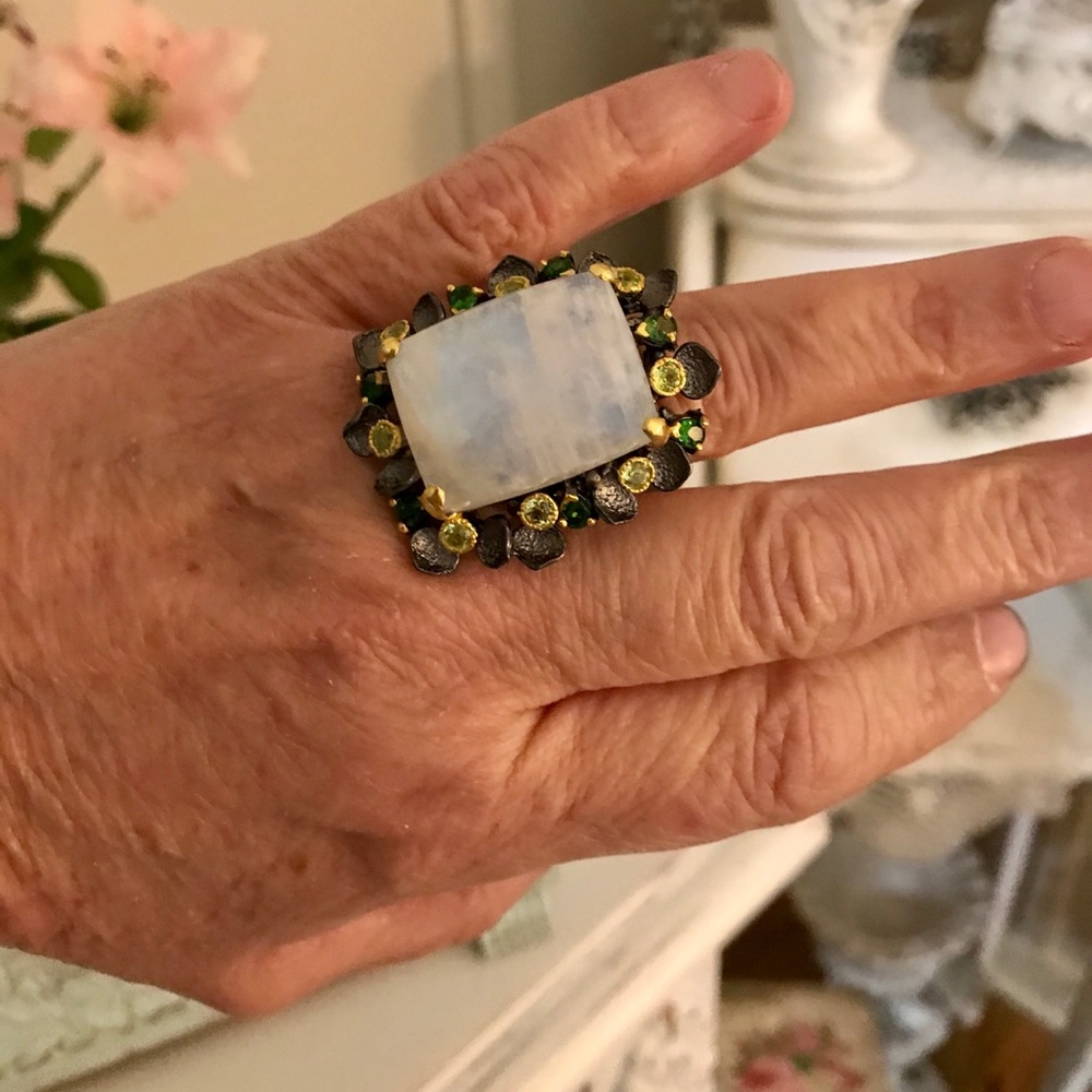 Natural moonstone statement ring - Picture 6 of 8